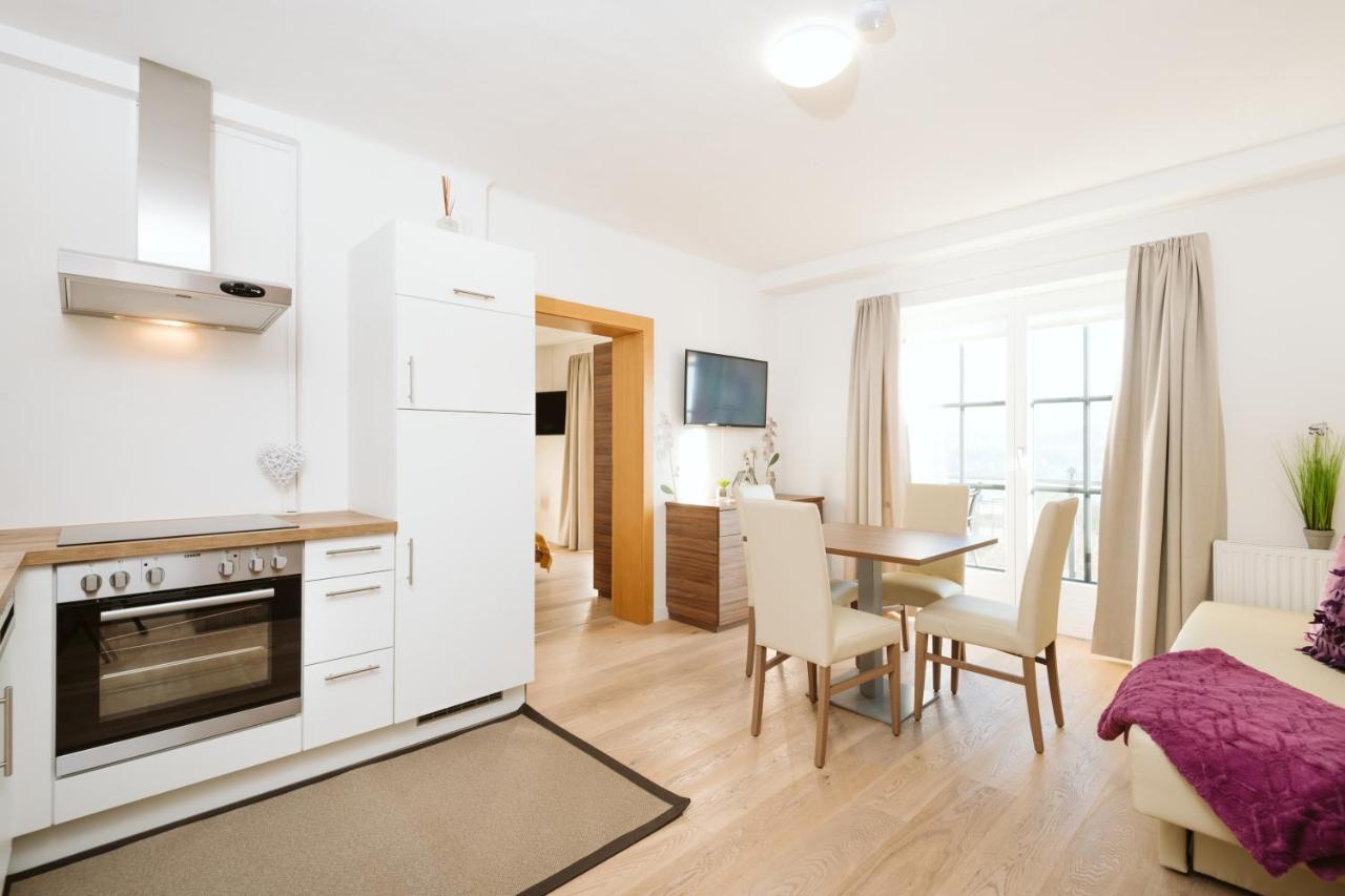 Haus Aussicht - Ferienwohnungen Velden Velden am Wörthersee Exterior foto