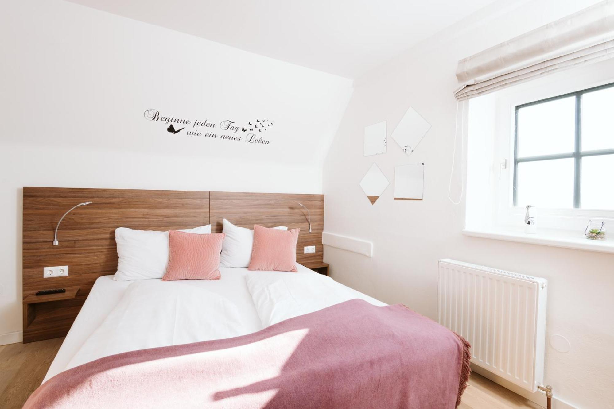 Haus Aussicht - Ferienwohnungen Velden Velden am Wörthersee Habitación foto