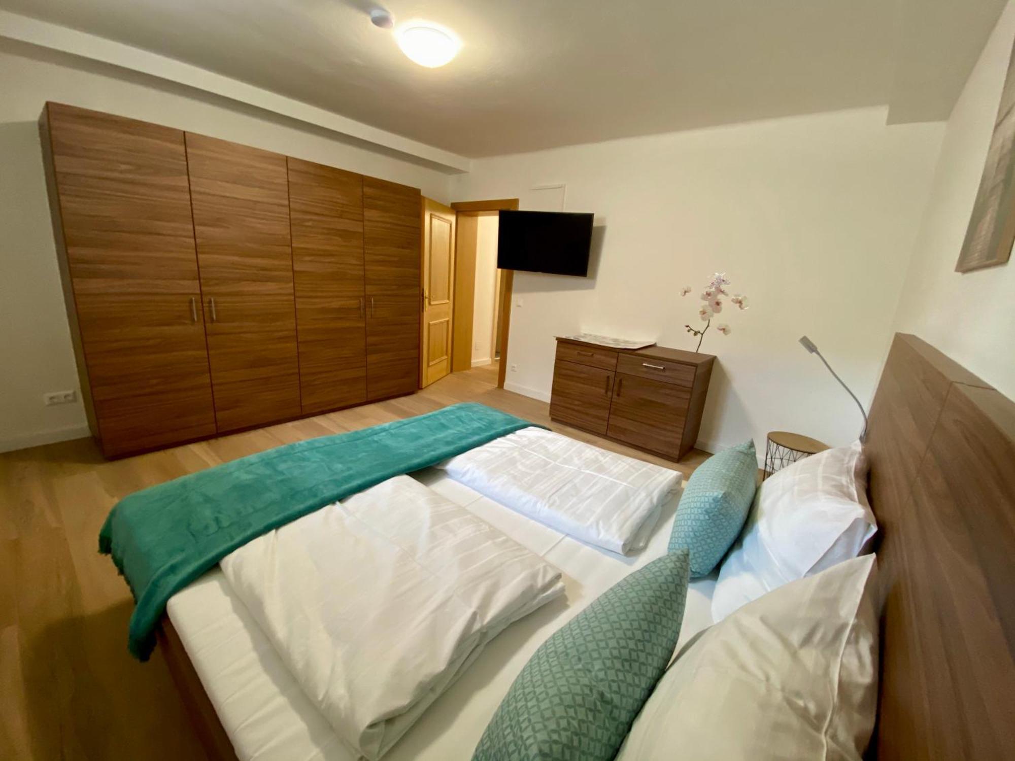 Haus Aussicht - Ferienwohnungen Velden Velden am Wörthersee Habitación foto