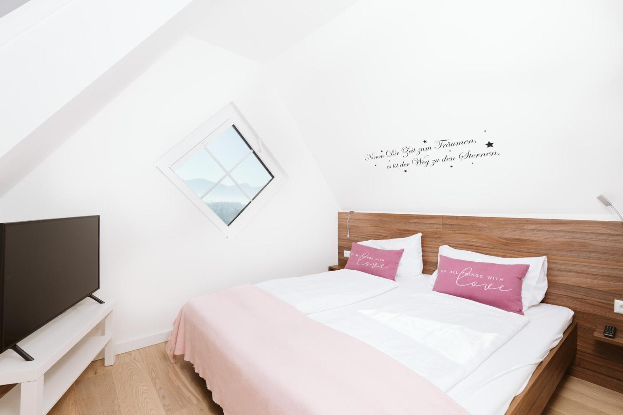 Haus Aussicht - Ferienwohnungen Velden Velden am Wörthersee Habitación foto
